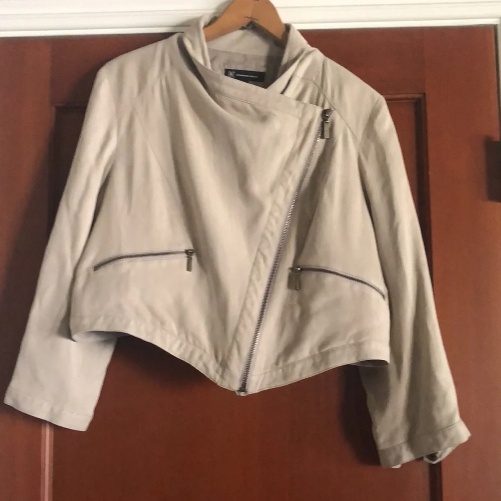 Silk will short waist motorcycle style jacket with zippers - Picture 11 of 12